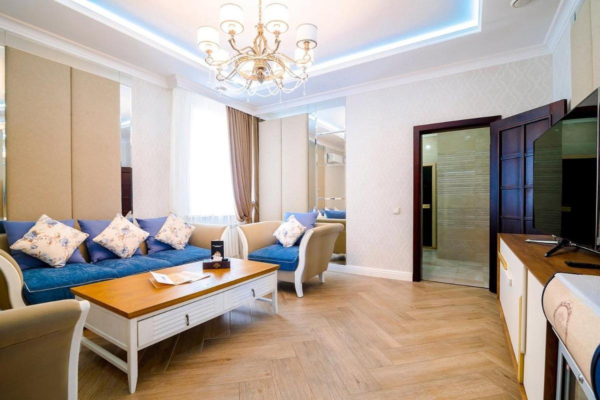Vintage Boutique Hotel Astana Extérieur photo