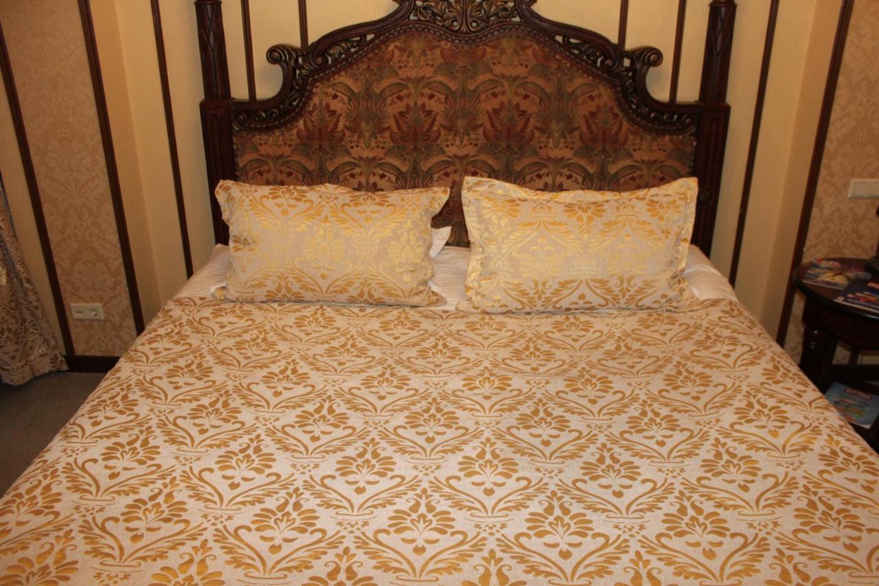 Vintage Boutique Hotel Astana Extérieur photo