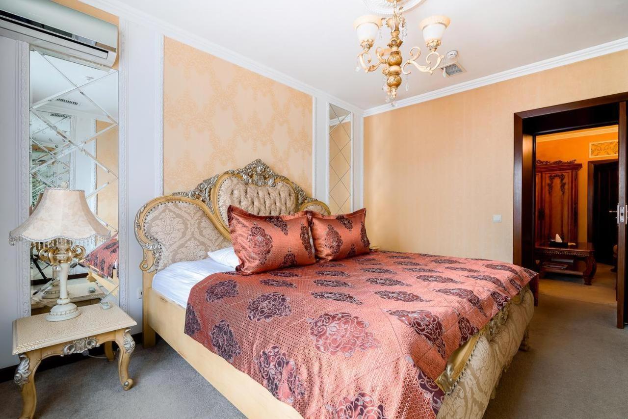 Vintage Boutique Hotel Astana Extérieur photo